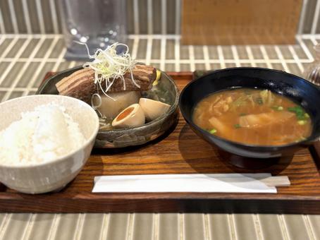 Photo, simmered pork belly, boiled, set meal, 