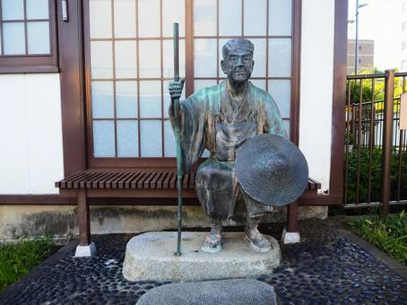 松尾芭蕉の銅像 松尾芭蕉の銅像の写真