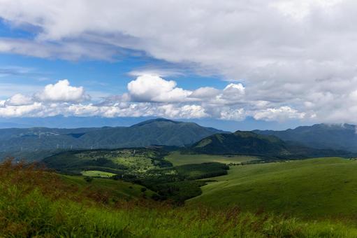 初夏の霧ヶ峰 車山高原 02 初夏の霧ヶ峰 車山高原 02の写真