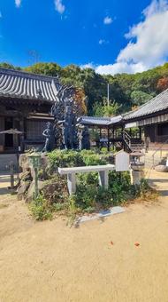 尾道市 西国寺の境内 尾道市 西国寺の境内の写真