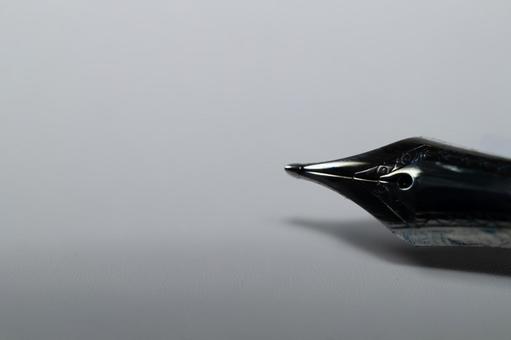 万年筆のペン先のクローズアップ 万年筆,ペン先,クローズアップの写真素材
