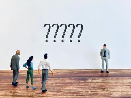 プレゼンに対して疑問がいっぱい プレゼンに対して疑問がいっぱい コーチング,セミナー,講師の写真素材