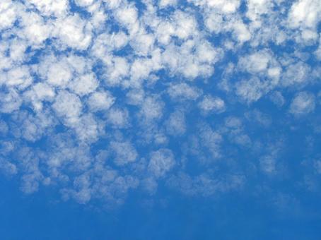 秋空の風景_08 秋空,空,青空の写真素材