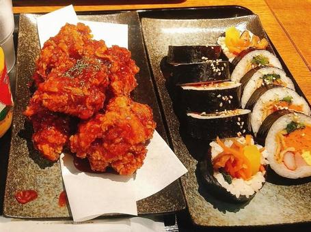 東京、韓国料理屋のキンパと韓国チキン 東京、韓国料理屋のキンパと韓国チキン 東京,韓国料理,キンパの写真素材