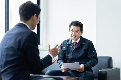 商談 商談 営業,ビジネスマン,商談の写真素材