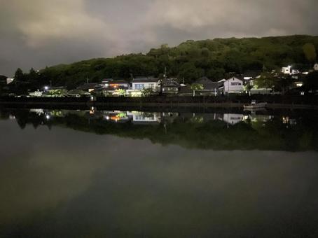水に映る田舎 風景,水に映る景色,田舎の写真素材