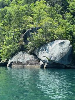 岩場5 岩場5 岩,石,水辺の写真素材
