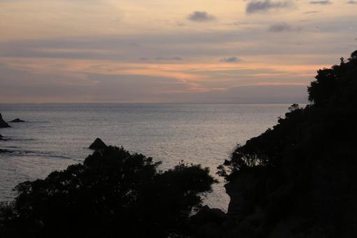A beautiful sunset from Nishiizu hot spring town, JPG
