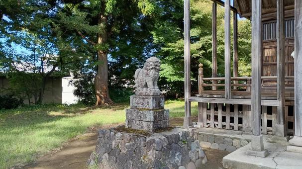 十二神社の狛犬 十二神社の狛犬の写真