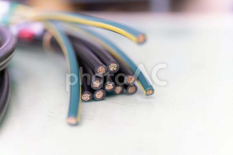 工業・機械に使用される電線 電線,電線加工,ケーブルハーネスの写真素材