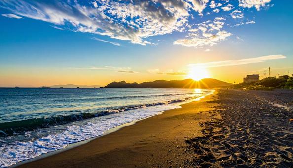 海岸の日の出 海岸の日の出の写真
