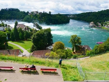 ライン滝全景 スイス,ライン滝,滝の写真素材