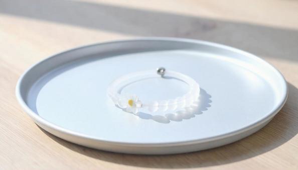 ガラスの美しいブレスレットの写真