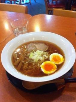 ラーメン2 ラーメン2の写真