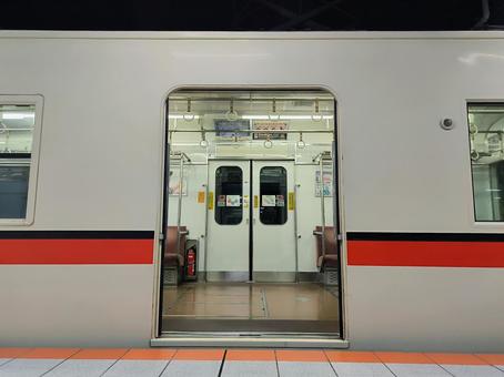 電車のドア、山陽電鉄3000系 電車のドア、山陽電鉄3000系 山陽電鉄,本線,ドアの写真素材