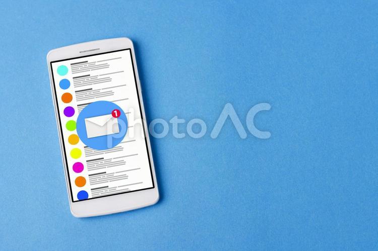 スマホのメール受信 スマホ,メールアプリ,メールの写真素材