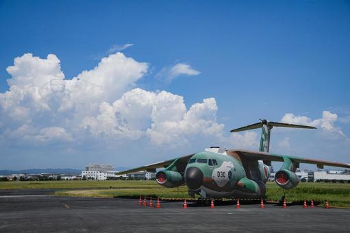 浜松基地に展示されるC1 浜松基地に展示されるC1 浜松基地,展示機,c1の写真素材