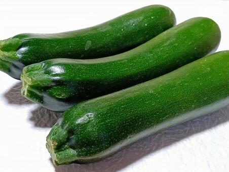 ズッキーニ ズッキーニ,野菜,食材の写真素材