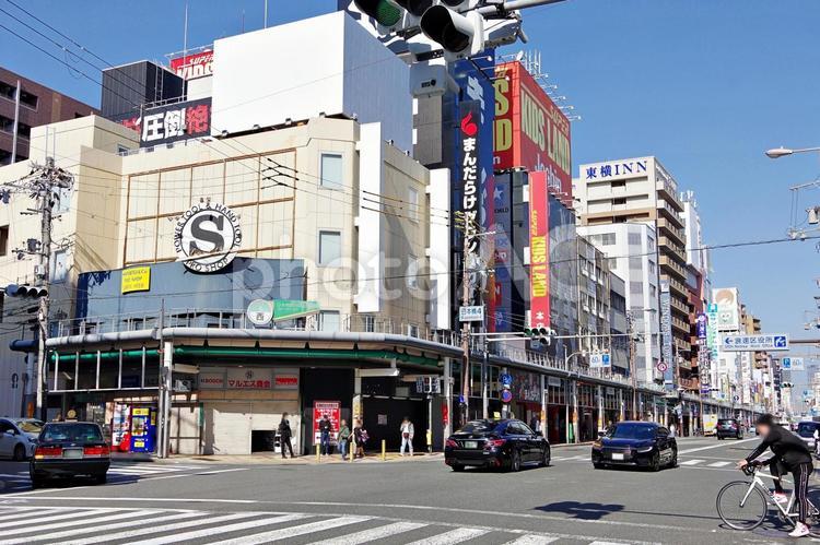 昼の日本橋筋商店街・でんでんタウン 日本橋筋商店街,でんでんタウン,ポンバシの写真素材