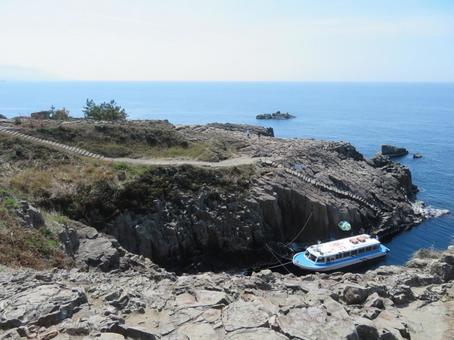 福井県の有名な観光地の東尋坊の風景 福井県の有名な観光地の東尋坊の風景 東尋坊,福井,坂井市の写真素材
