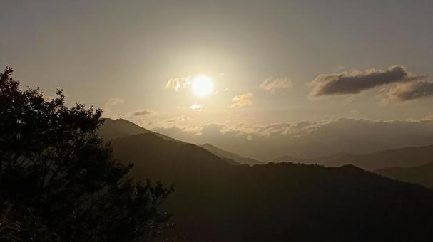 早朝の枝折峠 枝折峠,山,早朝の写真素材