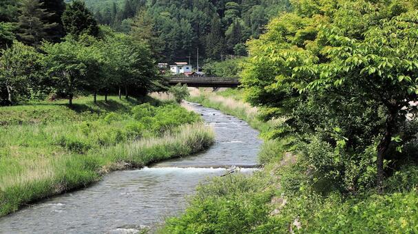 奈良井宿　夏の奈良井川風景 奈良井宿,奈良井川,山間部の写真素材