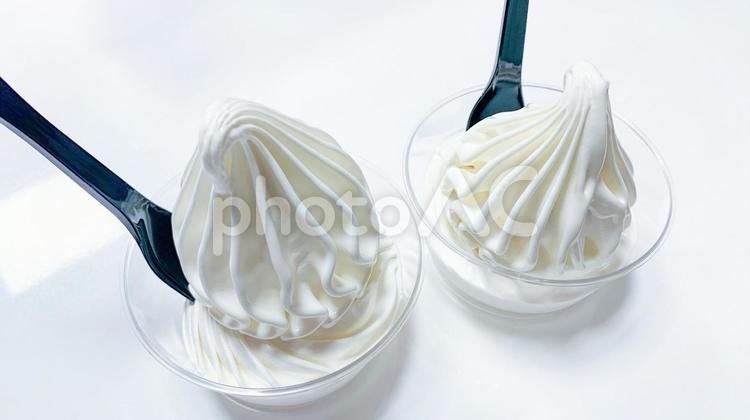 MOMINOKIの濃厚ソフトクリーム ソフトクリーム,バニラ,チョコの写真素材
