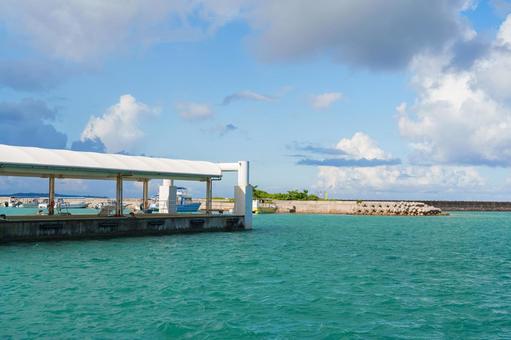 西表島 上原港の桟橋 西表島 上原港の桟橋の写真