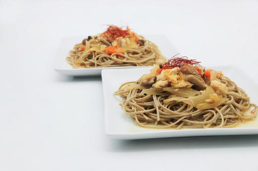親子そばパスタ 親子そばパスタ そばパスタ,そば,蕎麦の写真素材