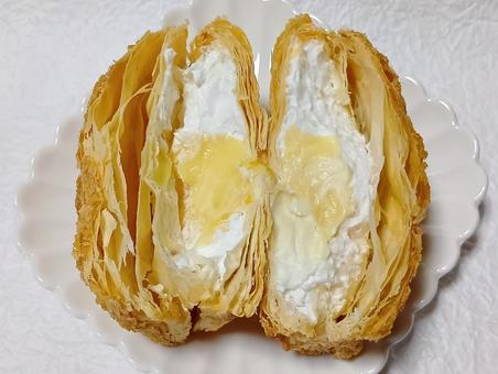 ミルフィーユシュー ミルフィーユシュー,食べ物,スイーツの写真素材