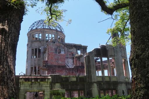 【広島県】原爆ドーム 平和記念公園 【広島県】原爆ドーム 平和記念公園 原爆ドーム,原爆,広島の写真素材