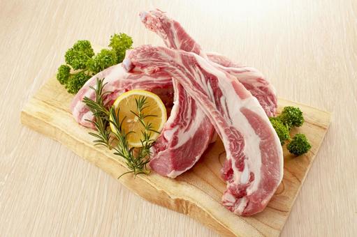 豚スペアリブ(生肉) 豚スペアリブ(生肉)の写真
