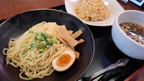 つけ麺とチャーハンセット つけ麺,チャーハン,ラーメンの写真素材