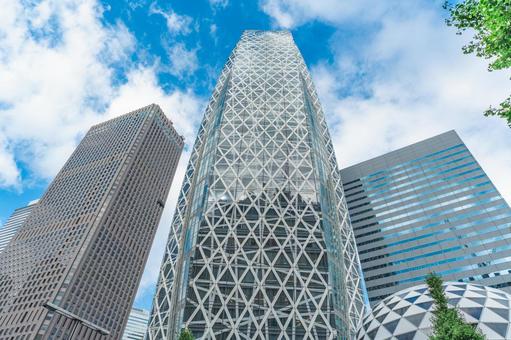 西新宿の高層ビル群と青空 西新宿,コクーンタワー,高層ビルの写真素材