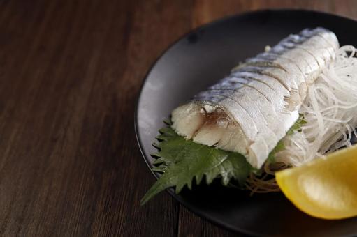しめ鯖の刺身盛り付け しめ鯖の刺身盛り付け しめ鯖,サバ,魚料理の写真素材