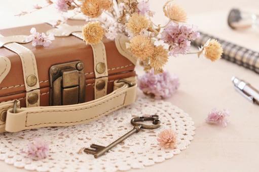 Dried flowers and trunk, JPG