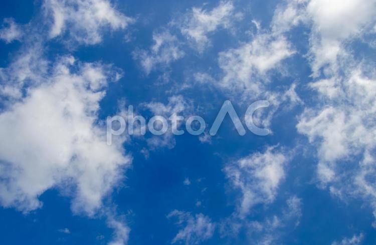 長崎の青い空と雲02 空,雲,青空の写真素材