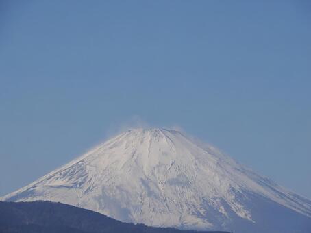 晩秋の富士山（青空） 富士山,雪,晩秋の写真素材