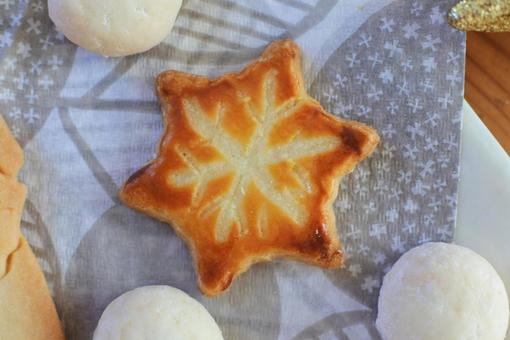 雪の結晶 お菓子,クッキー,焼き菓子の写真素材