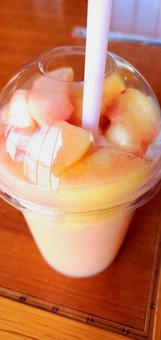 桃のフラッペ 桃,フラッペ,デザートの写真素材