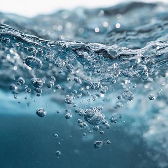 澄んだ水と気泡の美 澄んだ水と気泡の美の写真