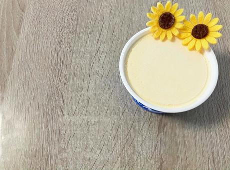 カップ入りバニラアイスクリーム カップ入りバニラアイスクリーム バニラ,アイスクリーム,バニラアイスの写真素材