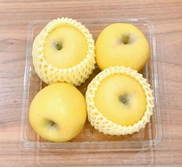 シナノゴールド シナノゴールド,果肉,林檎の写真素材