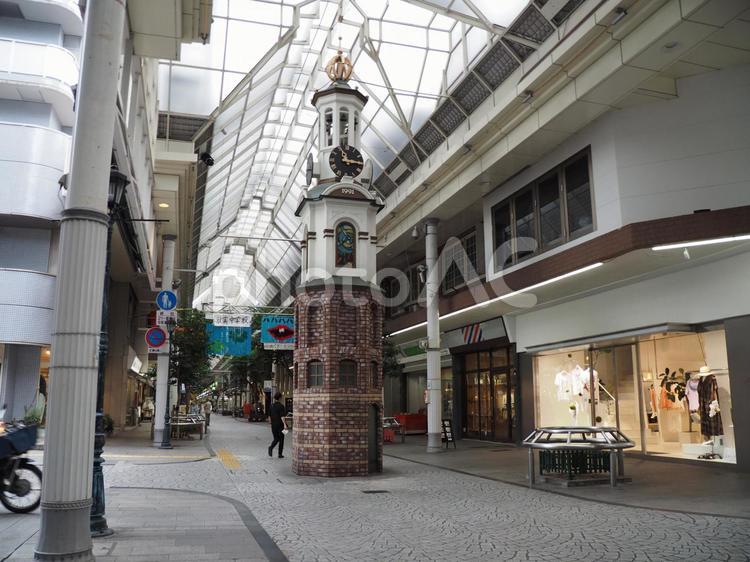 岡山・表町商店街の時計台 表町商店街,岡山市,時計台の写真素材