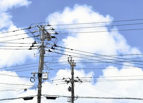 夏雲と電柱 夏雲と電柱の写真