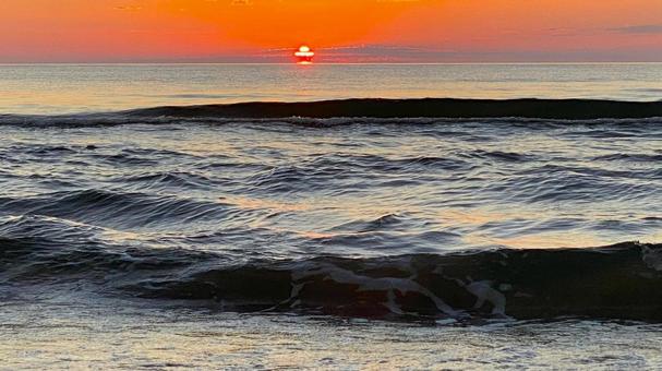 Chirihama Beach at dusk, the setting sun: 3, JPG