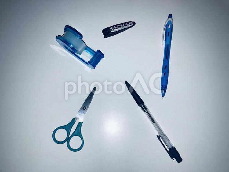 何しよう 文房具,工作,悩むの写真素材