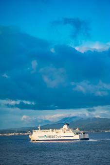 津軽海峡　フェリーの風景 津軽海峡,北海道,函館の写真素材
