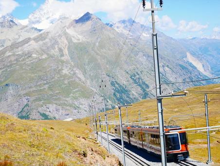 スイスの絶景登山列車 絶景,風景,バカンスの写真素材