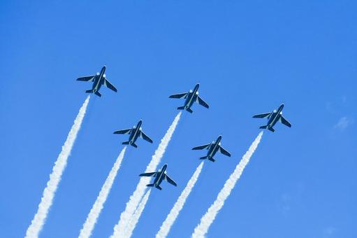 ブルーインパルス ブルーインパルス,tー4,航空自衛隊の写真素材